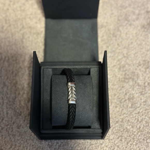 NWT David Yurman CHEVRON BLACK RUBBER BRACELET - Picture 6 of 6